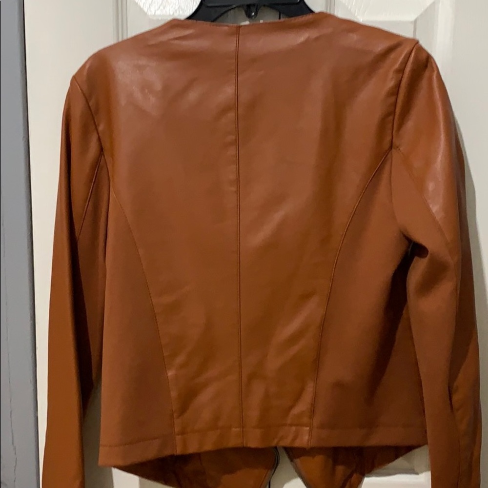 Jacket - Picture 4 of 6